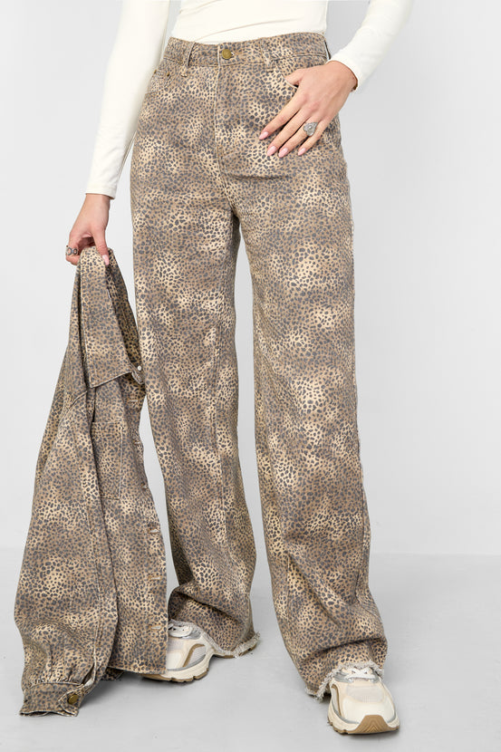 The Cowgirl & Loving Leopard Jeans